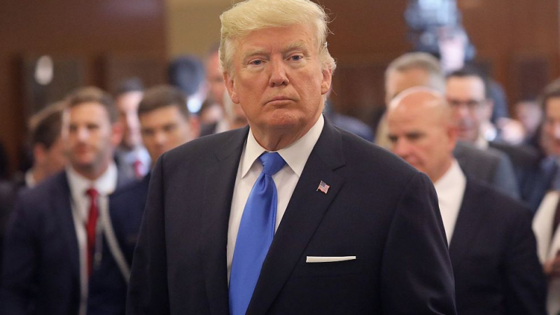 Белият дом изясни дали Тръмп ще участва в Световния икономически форум в Давос