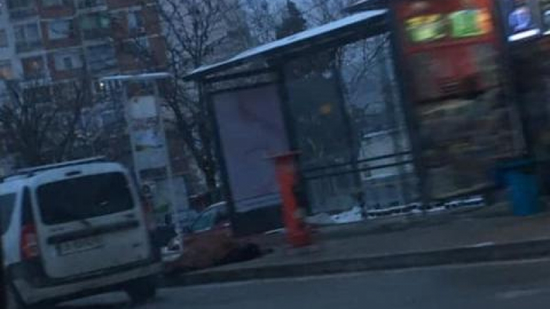 Труп шокира хората на автобусна спирка във Варна