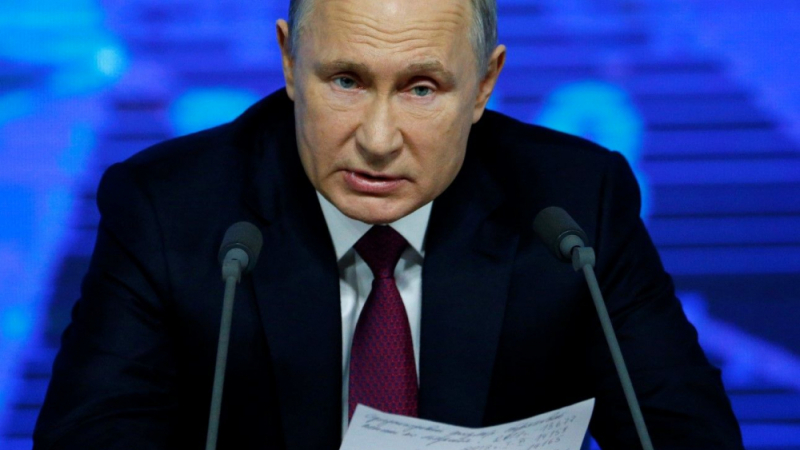 Путин пред 1700 журналисти заговори за ядрена война и пак захапа Порошенко