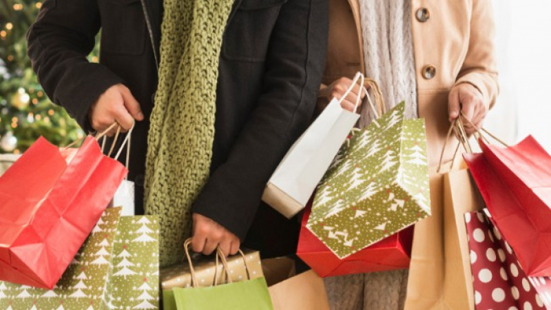 Психолог разкри какви трикове ни прилагат търговците по празниците и за какво да внимаваме