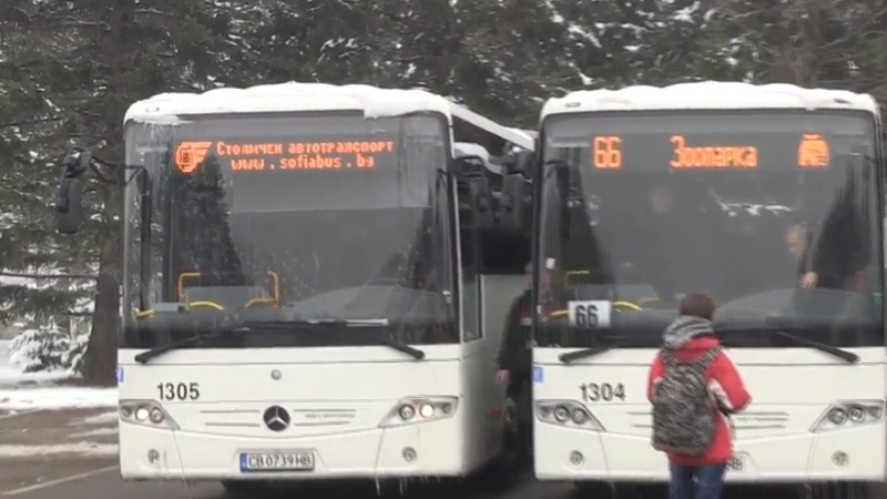 БЛИЦ TV: Край на раздрънканите рейсове до Витоша 