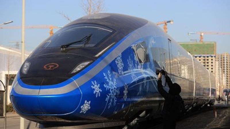 Китай с три нови модела високоскоростни влакове от серията „Фусин"