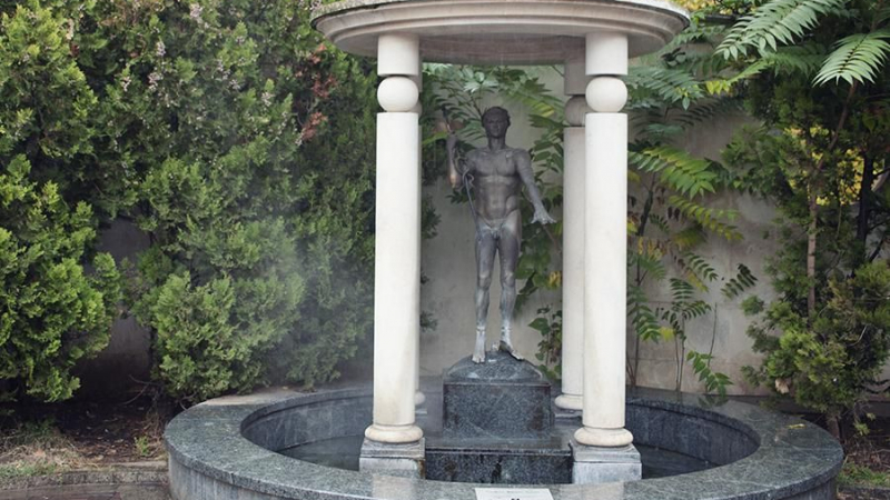 Прекрасна новина за откраднатата статуя на Аполон от Централна баня