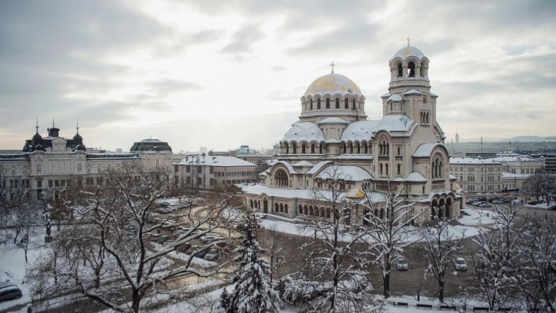 Тържествена литургия и молебен за 2019-а в „Св. Александър Невски“