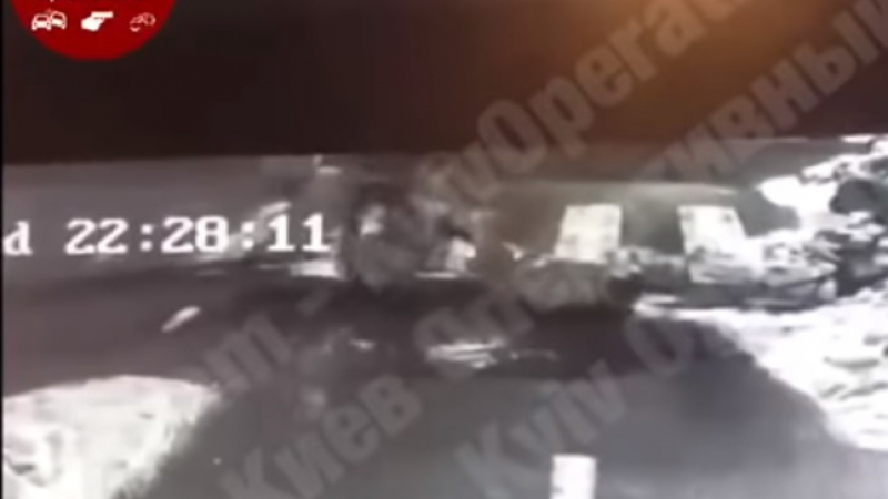 Бодигардът на Порошенко бе убит с един удар след свада на улицата (ВИДЕО 18+)