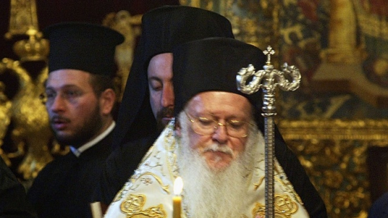 Вселенският патриарх Вартоломей подписа томоса за автокефалия на православната църква в Украйна