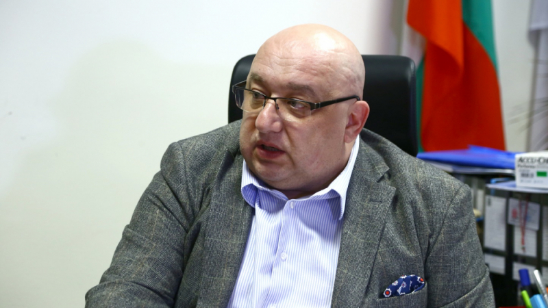 Красен Кралев посочи кои в понеделник ще бъдат уволнени заради подкрепата си към Борисов