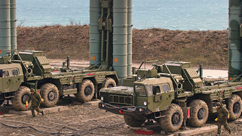 Американски екип долита в Турция заради покупката на руската система С-400