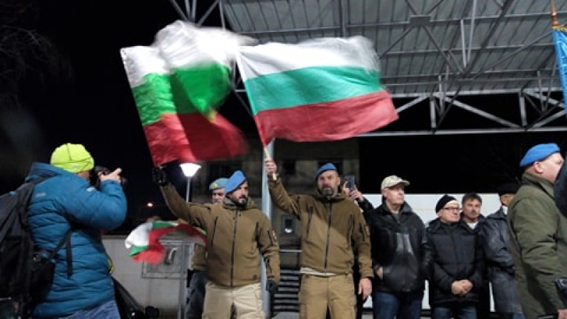 БЛИЦ TV: Ето го протеста на недоволните във Войводиново