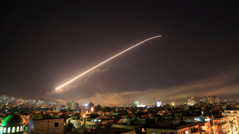 Ракетно нападение над Дамаск, не се знае кой атакува