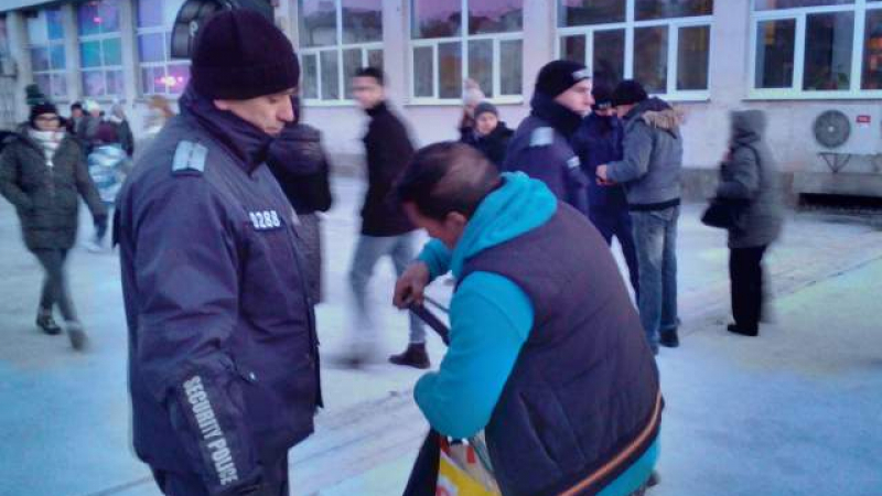 Пловдивчанин със странен багаж шашардиса полицаите (СНИМКИ)