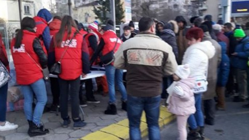 Хората се изпокараха за oдеялата с лого “Пловдив 2019“