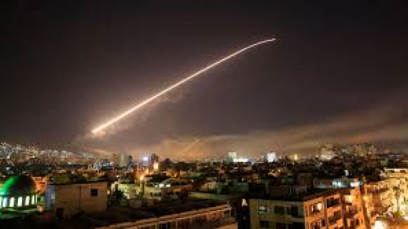 Израел нанася удари срещу ирански мишени в Сирия (ВИДЕО)