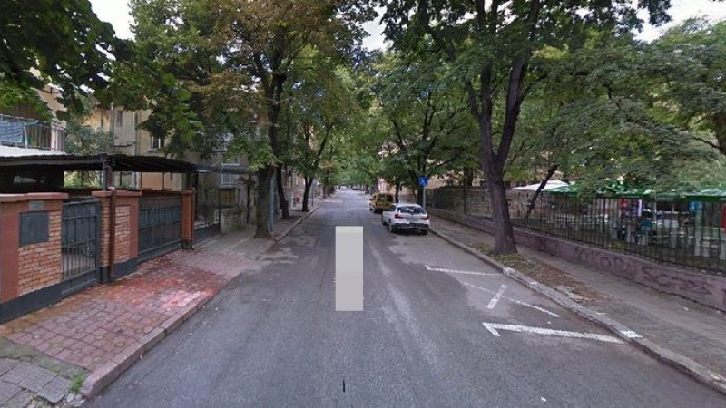 Бизнесмен си присвои част от улица на пъпа на Пловдив и си плати като пич 