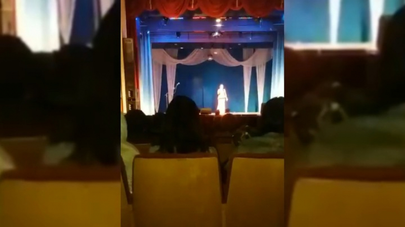 Популярна певица издъхна по време на концерт в Димитровград (ВИДЕО) 