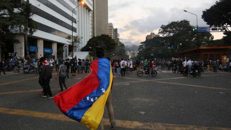 Външно министерство със сериозно предупреждение: Не ходете във Венецуела!