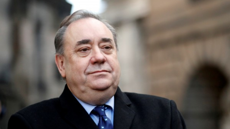 Politico: Обвиниха бившия премиер на Шотландия Алекс Салмънд в изнасилвания и секс посегателства