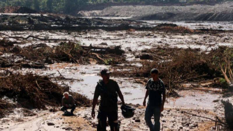  200 души са в неизвестност в Бразилия заради скъсания язовир