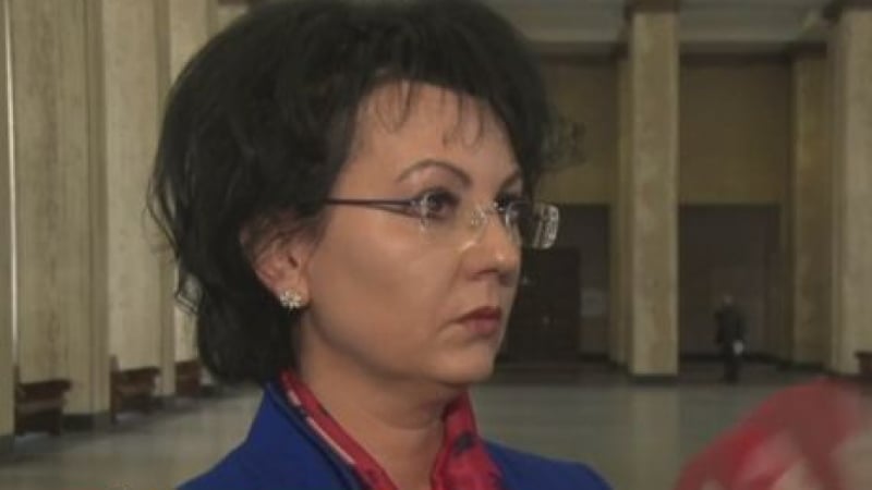 Румяна Арнаудова обяви първи незабавни мерки за аферата "Ало, Банов съм!", трима прокурори започват... 