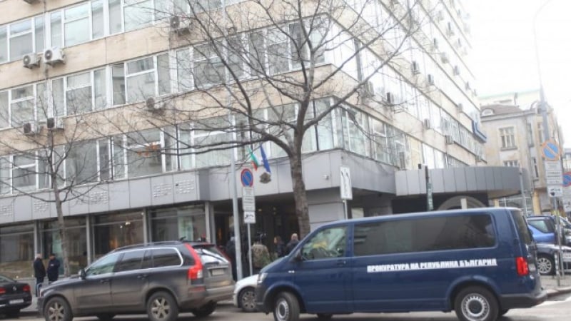 Прокурори влязоха в Министерството на културата (СНИМКИ)