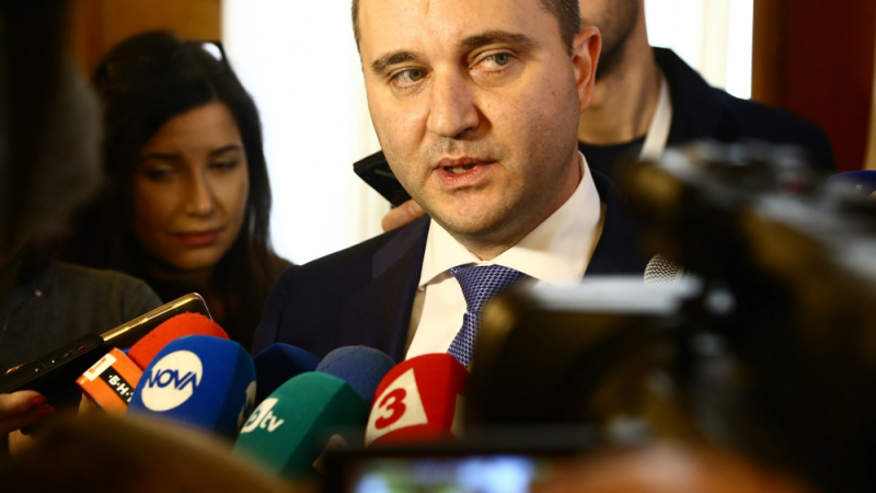 Министър Горанов разкри дали името му е в прокуратурата