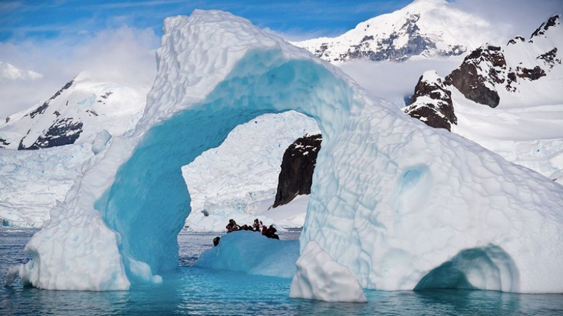 Сензационна и загадъчна находка в планините на Антарктида (ВИДЕО)