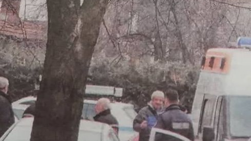 Трупът в колата на свещеника от Кюстендил се оказа на негов роднина (СНИМКИ 18+)