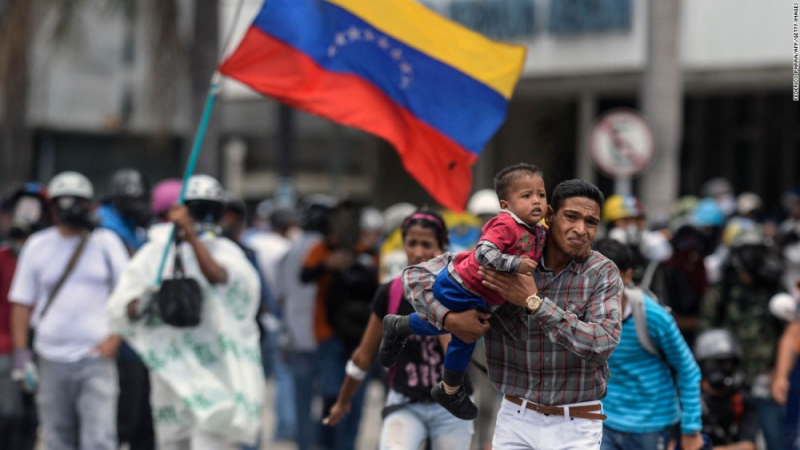 Хиляди излязоха на протест във Венецуела