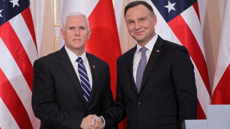 Дуда очаква засилено американско военно присъствие в Полша