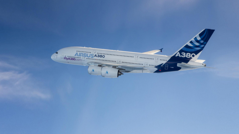 Криза: Airbus спира да произвежда най-големия пътнически самолет в света A380