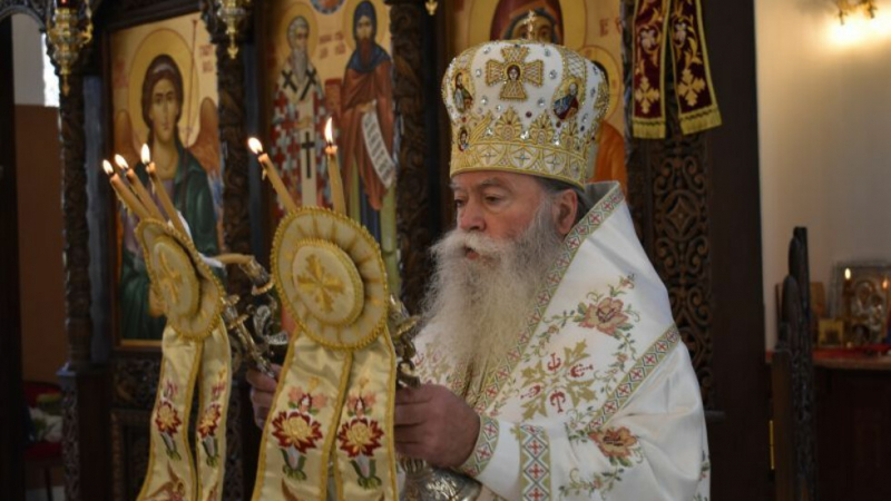Ловчанският митрополит Гавриил коментира разрешението на Синода да бием децата си