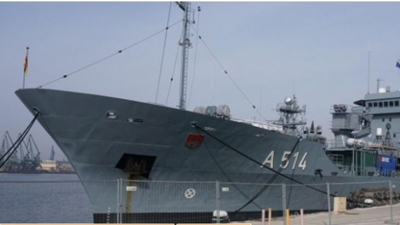 Противоминни кораби на НАТО акостираха във Варна (СНИМКИ)