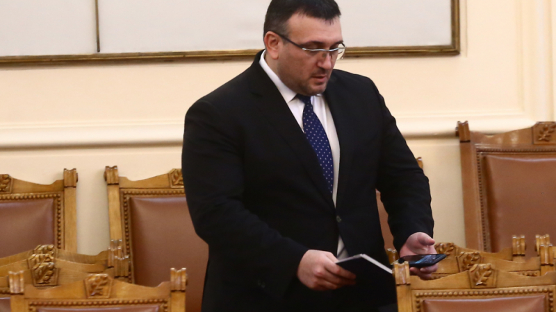 Министър Маринов: Политиците да не си играят със страховете на хората! 