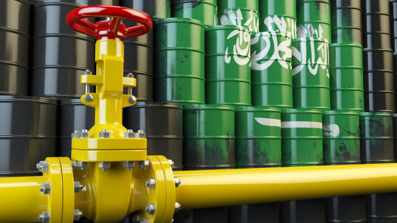 Петролът поскъпва след важно съобщение на Саудитска Арабия