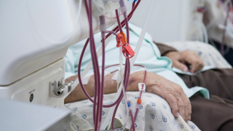 Консултация: Може ли да продължа хемодиализата си в България по Здравна каса?