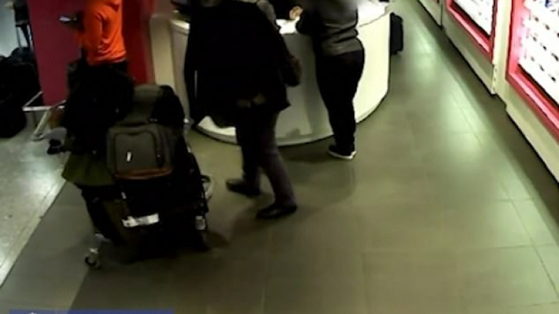 Полицейско ВИДЕО: Така ще ви ошушкат крадците на летище „Хийтроу“!