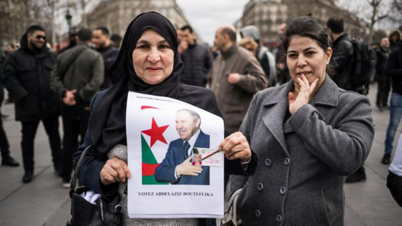 Президентът на Алжир е в критично състояние в болница в Женева