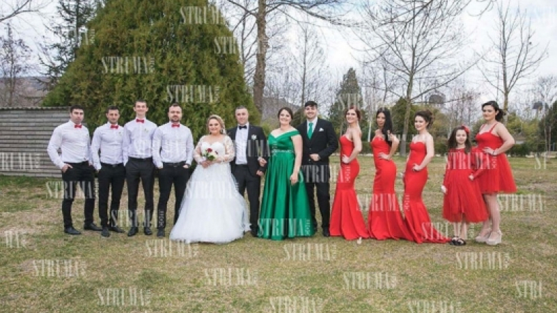 Една сватба в Петрич на 3 март събра очите на цяла България (СНИМКИ/ВИДЕО)