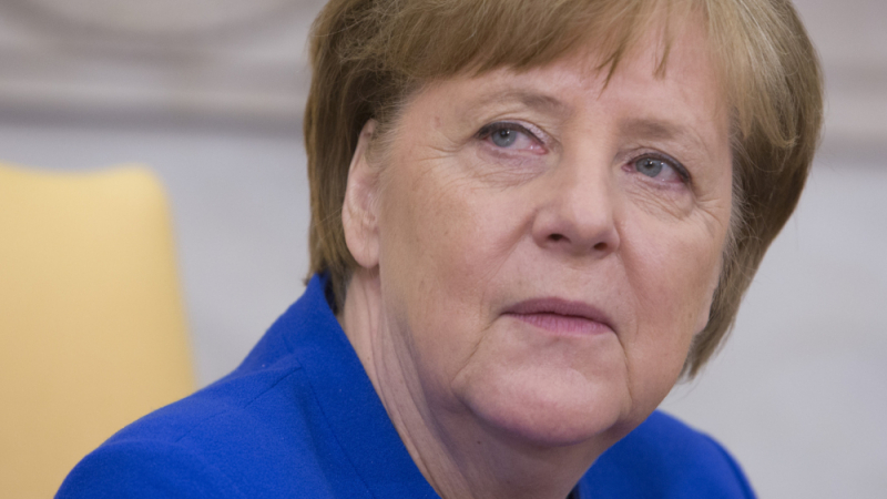 Меркел отхвърли предложението на САЩ да провокира Русия заради Украйна в Азовско море 