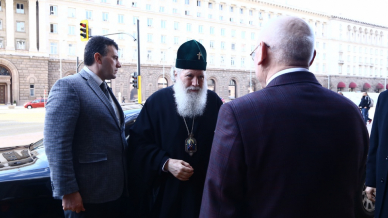 Патриарх, мюфтия и Борисов заедно в Министерски съвет (СНИМКИ)