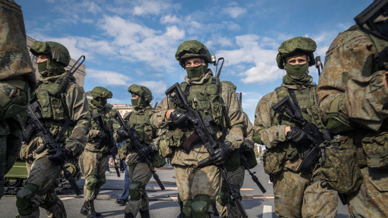 Естонското разузнаване: Русия се готви за голяма война с НАТО т.г. заради "цветна революция" в Беларус  