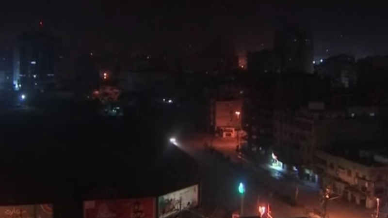 Израел удари Газа в отговор на ракетното нападение (ВИДЕО)