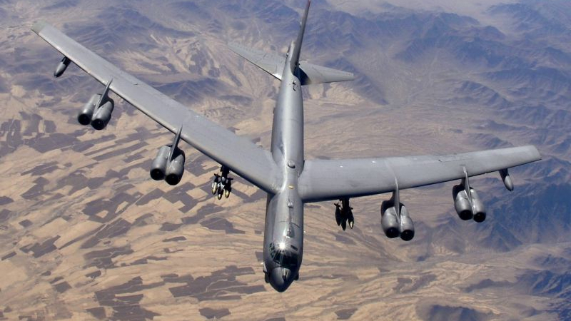 CNN: САЩ прехвърлиха 6 стратегически бомбардировача В-52 в Европа като "сигнал към Русия"
