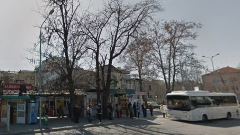 Екшън в Пловдив: Рейсаджия преби шофьор, пречел му