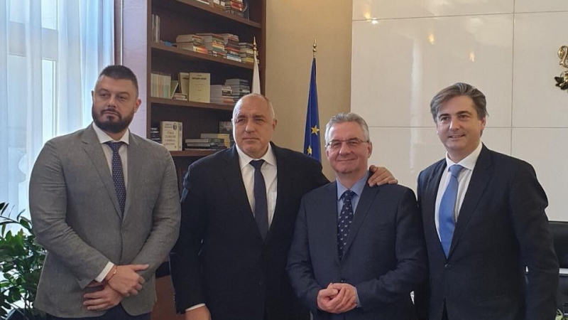 Лидерите на консерваторите Бареков, Захрадил и Милсъм проведоха ключови разговори с Борисов в Министерски съвет 