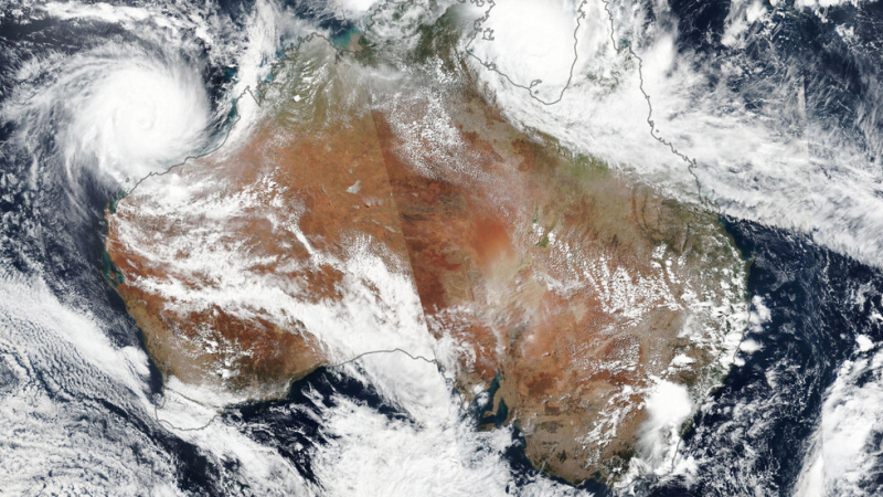 Страховитият циклон "Вероника" удари Австралия