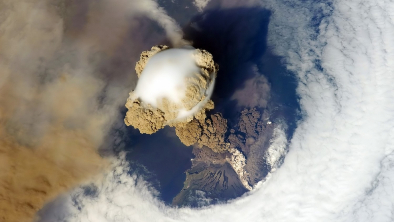 US геолози предупреждават: 18 вулкана могат да експлодират всеки един момент