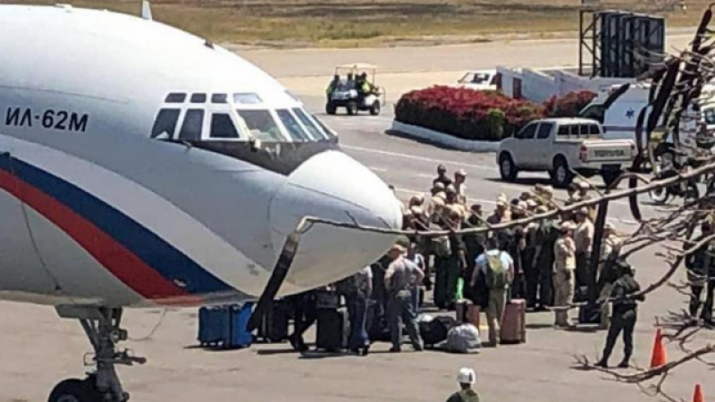 Два самолета с руски военни кацнаха във Венецуела 
