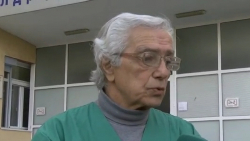 Акушер-гинеколог от Казанлък започна гладна стачка