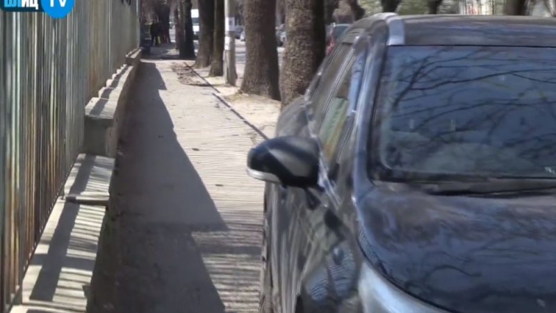 БЛИЦ TV! Този автомобил събра погледите в софийски квартал 